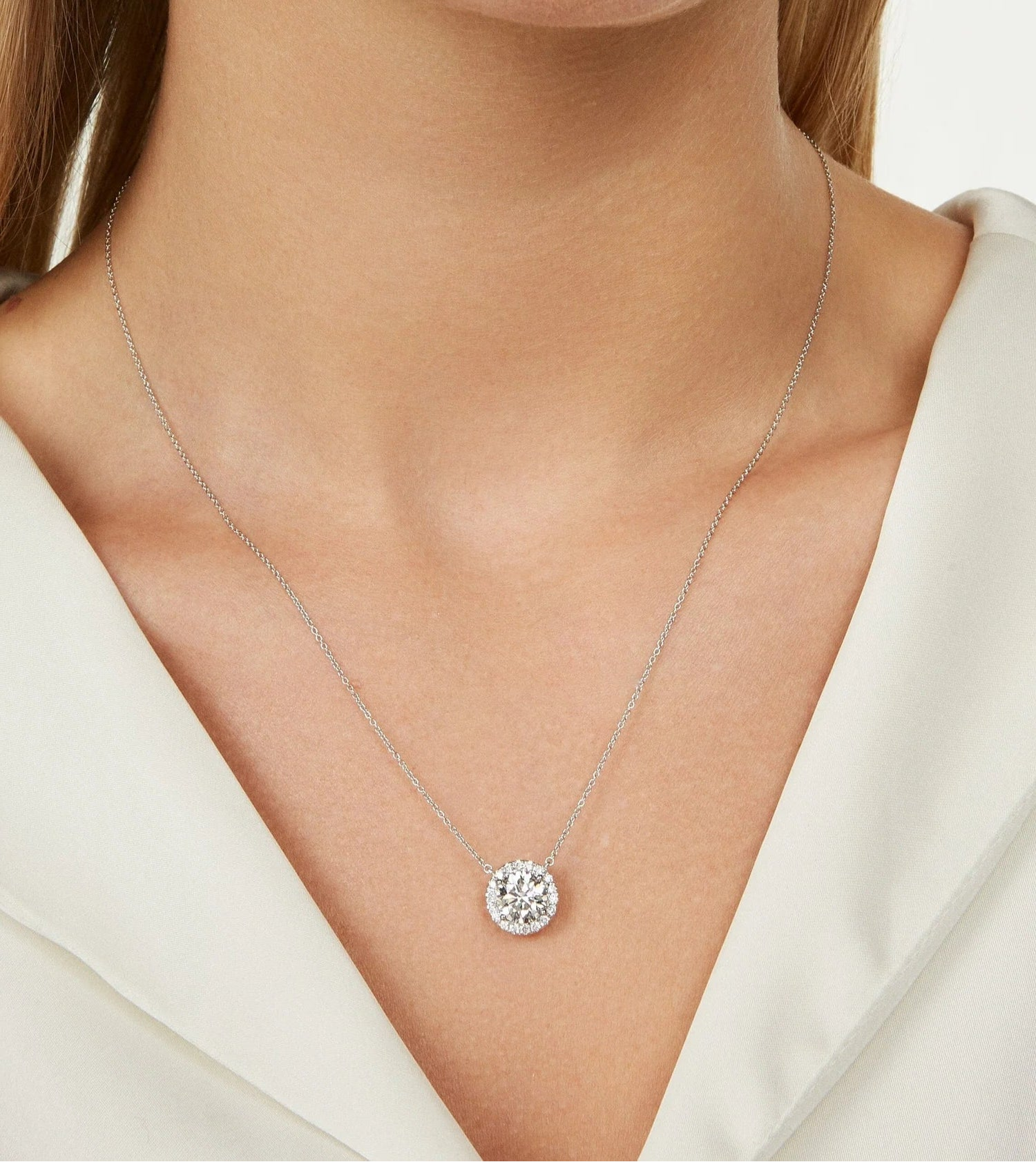 Halo Pendant Necklace